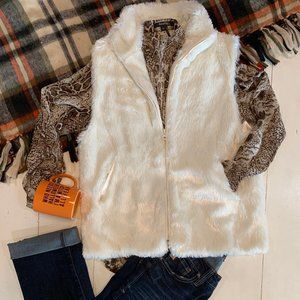 Beautiful Cream Faux Fur Vest NWOT